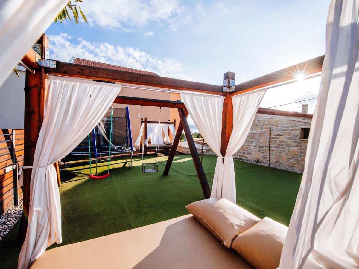 מסלניקה Splendid Holiday Home In Jasenice מראה חיצוני תמונה